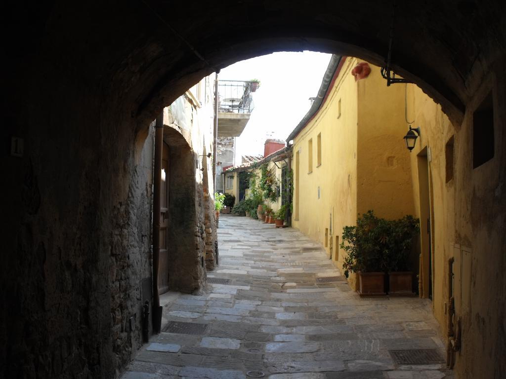La Casa Del Ghetto Apartment Pitigliano Luaran gambar